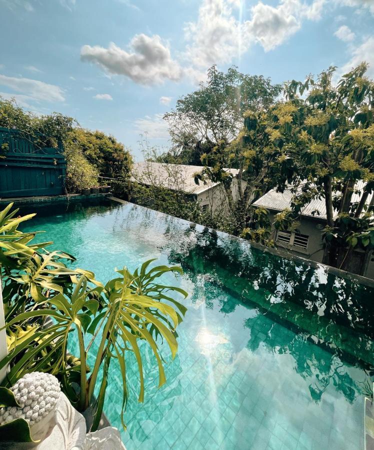 Chambres D'Hotes & Spa Le Jardin De Ravintsara Ravine des Cabris Exterior photo